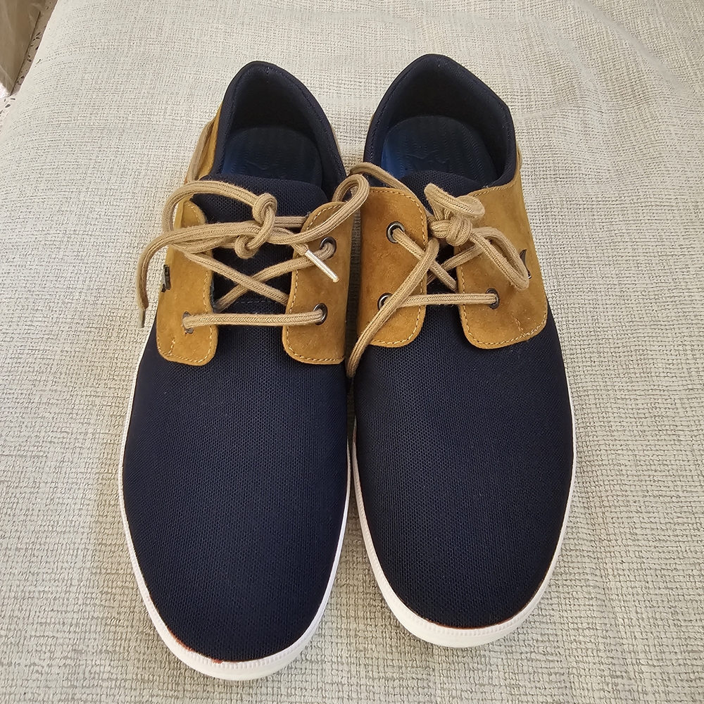 Anchorman Navy and Tan Casual Sneakers with White Sole